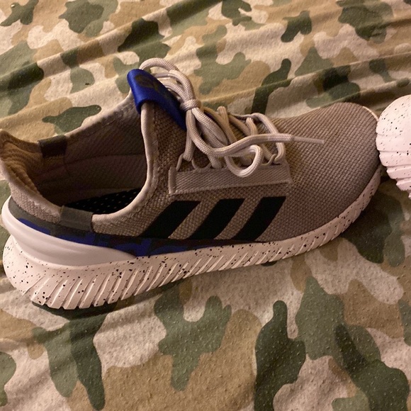 👟👟👟👟 - Picture 2 of 3